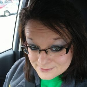 Meet your Posher, Holly